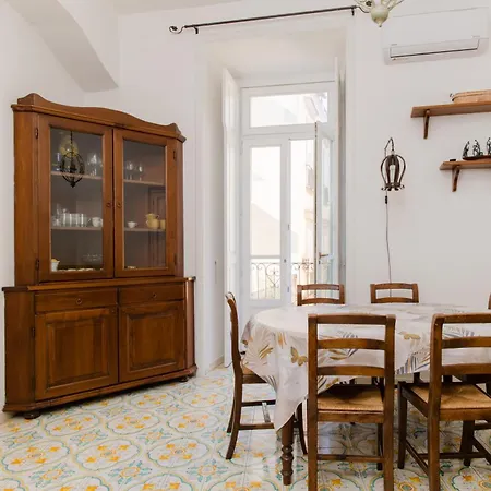 La Casina Su Via Del Sole By Dimorra Apartamento